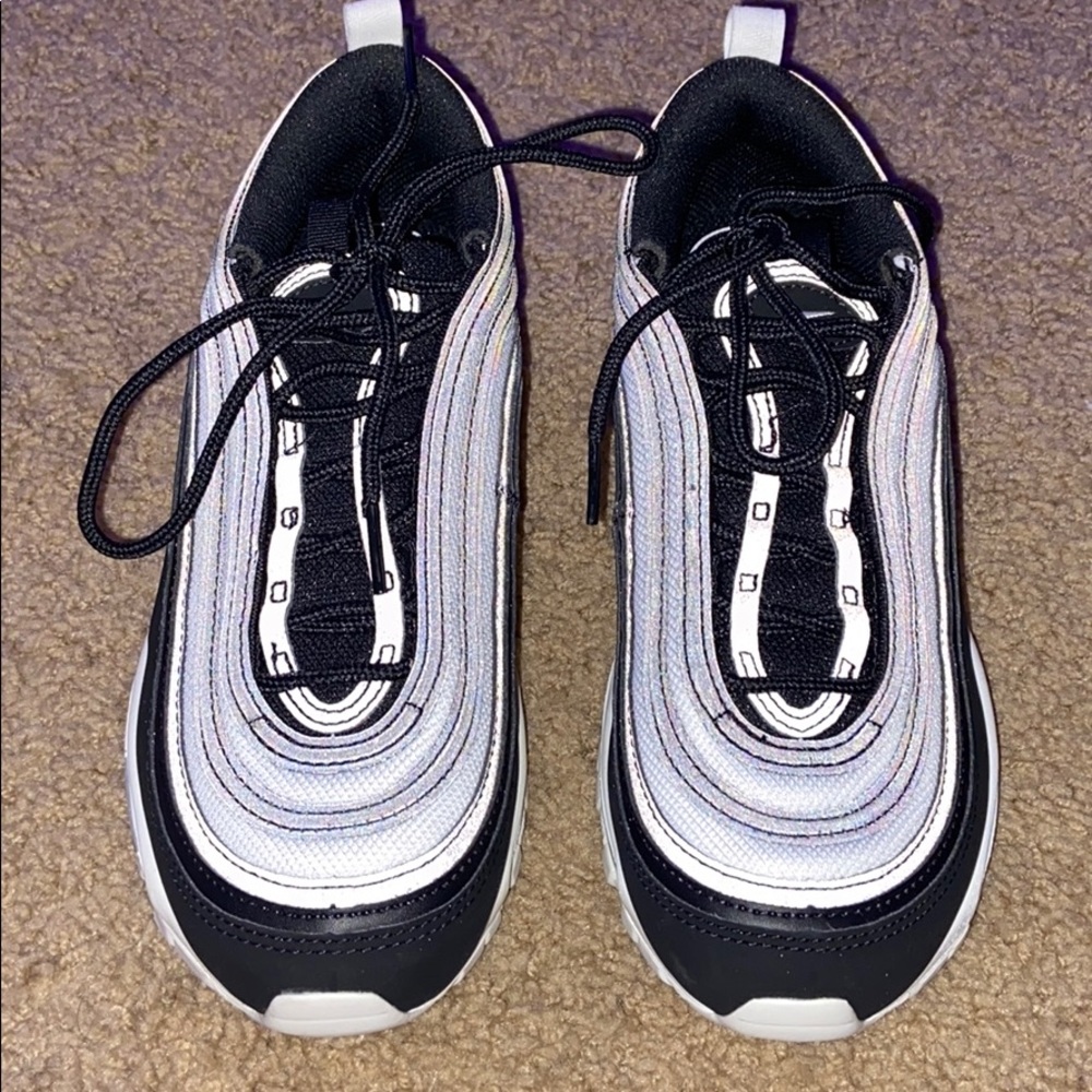 never before worn nike air max